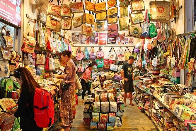 Private Half-Day Tour of Phnom Penh's Traditional Markets - Bargaining, souvenirs, and the sugar cane press drink you should plan for