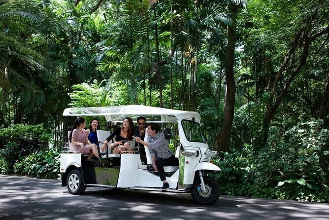 Private Taxi Phnom Penh - Kampot Overland Transfer - Vehicle Choices: SUV for 1–3, Minivan for 4–7, Larger Options for Groups