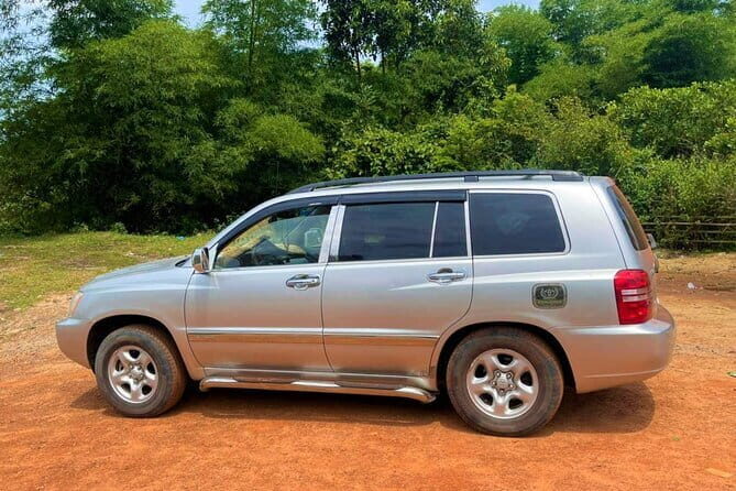 Private Transfer From or to Phnom Penh <=> Sihanoukville - Pickup in Phnom Penh: hotel lobby to the road, no awkward hunting