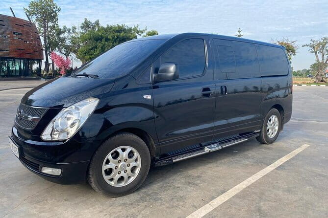 Private Transfer From Phnom Penh To Sihanoukville - English-Speaking Driver + Real Communication