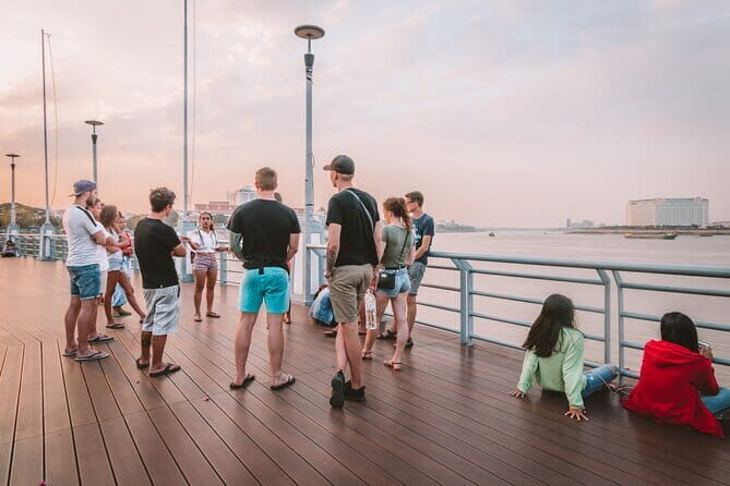 Riverside Walking Tour with Snack, Drinks & Local Ferry Ride - Why the 4:30 pm Timing Matters for Phnom Penh River Views
