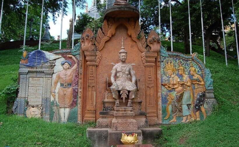 Royal Palace, National Museum & Wat Phnom with Private tour - National Museum: Khmer and Angkor art you rarely get in a quick glance