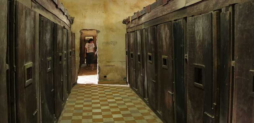 S21 & Killing Fields Tour with Khmer Lunch & Drink - Should You Book This Tour? My Decision Checklist