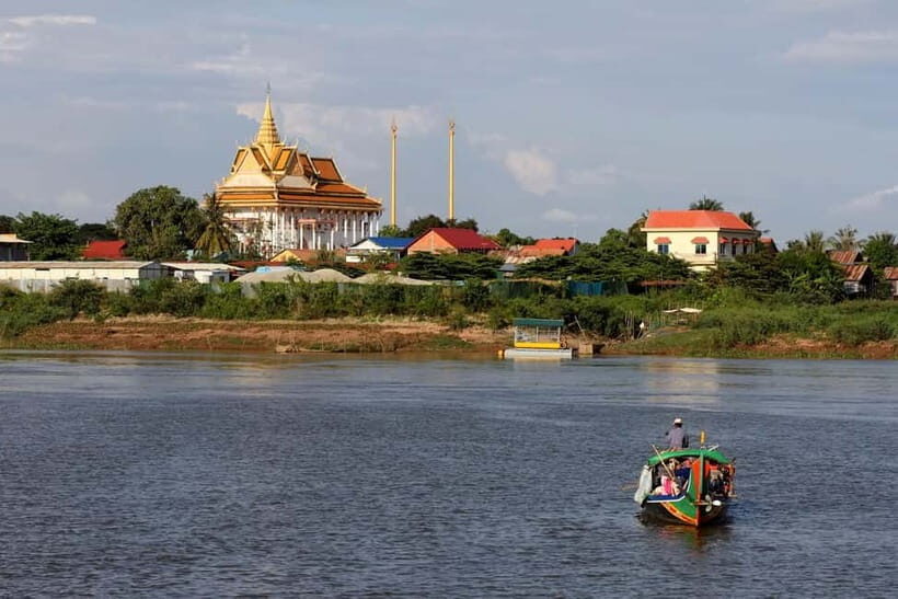 Siem Reap to Phnom Penh Full-Day land/cruise tour (one way) - Guides and service: Samieth, calm delivery, and a responsive team