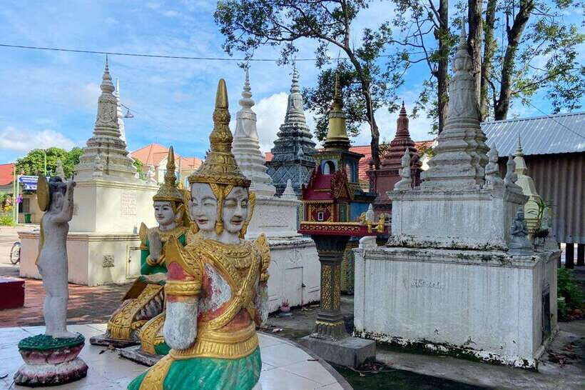 Silk Island Cruise and Tours with English Speaking Guide - Buddhist monastery: a calm pause with real local meaning