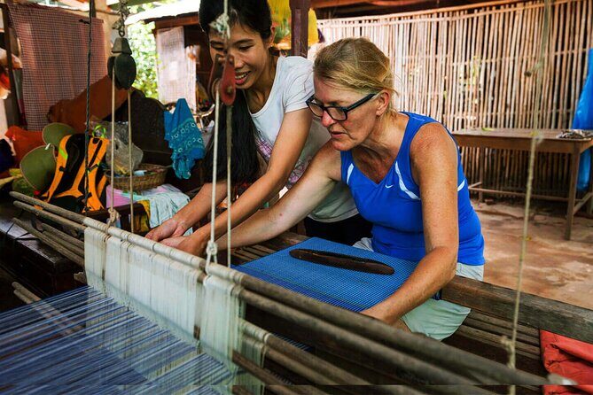 Silk Island Private Half-Day Tour from Phnom Penh - From Phnom Penh streets to the dock: what to expect before you sail