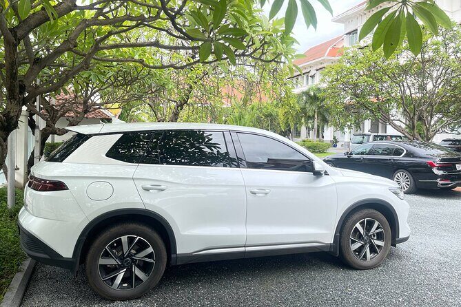 Techo International Airport Transfer - Who’s driving, and why the name Simon shows up