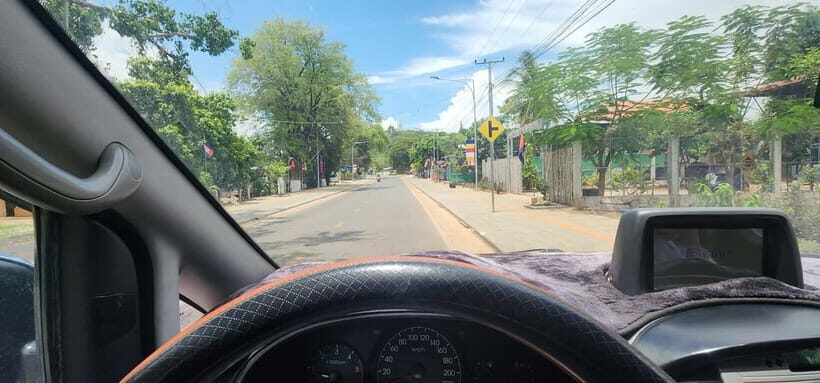 Tuk-Tuk Tour to Silk Island & Udong Mountain - What “included” really means: entrance fees, water, and explanations