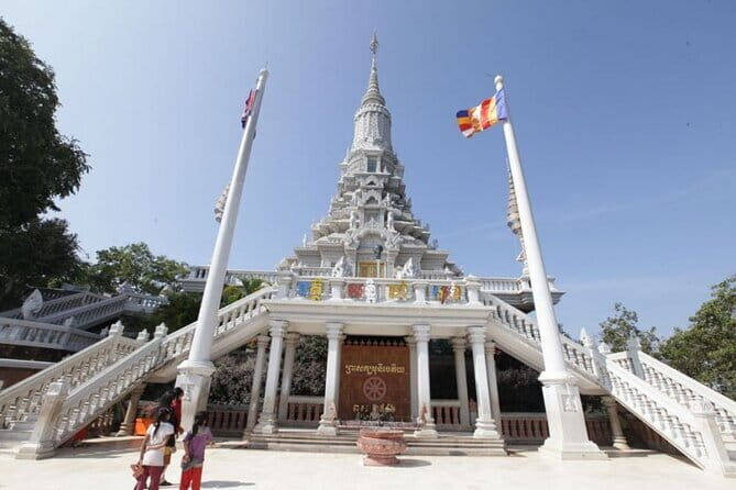 Udong Historical Site Tour - Udong Mountain and Phnom Oudong: 509 Steps, Stupas, and Rice-Field Views