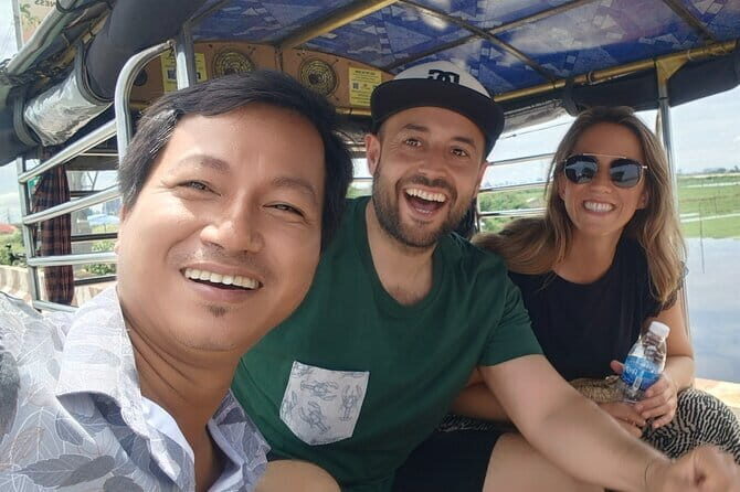 Udong Historical Site Tour - Going Down Safely: Mossy Steps, Monkeys, and Sensible Footwear