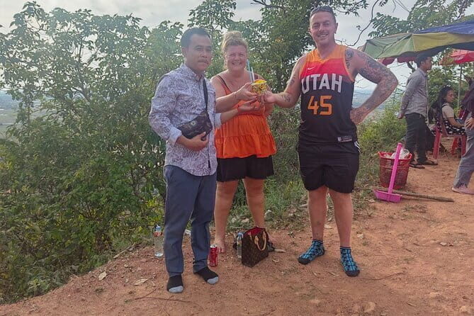 Udong Historical Site Tour - Silversmiths Village Stop: A Shift From Sacred to Everyday Craft