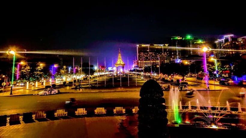 Visiting 9 Places in 3 hours Share Tour by Tuk-Tuk - Royal Palace and Riverside Lights: Where the Photos Make Sense